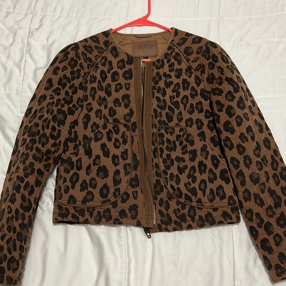 Cheetah jacket - Picture 1 of 3